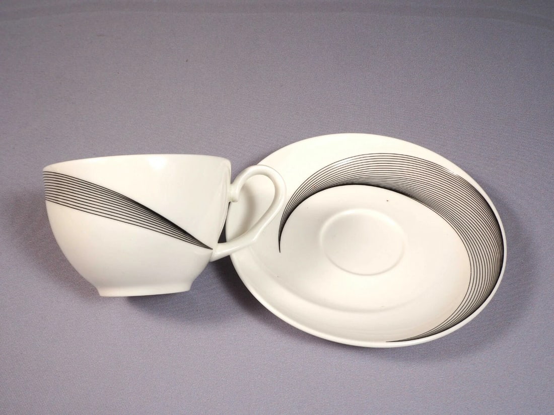 Wedgwood Apollo Coffee Tea cup Saucer Set Bone China Black White England - 2