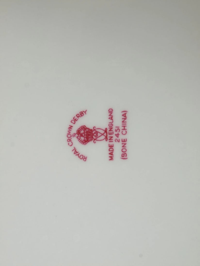 ROYAL CROWN DERBY ROYAL Traditional Imari Tea Coffee Cup Saucer 2451 - 5