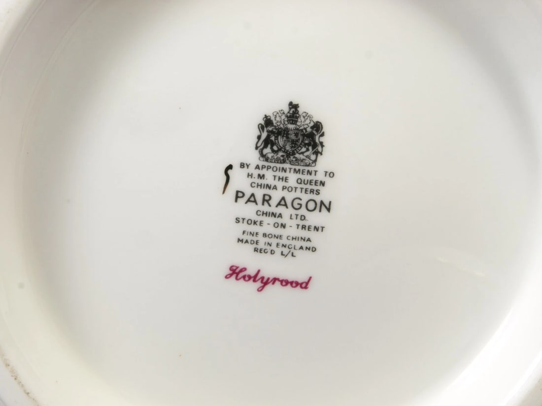 Royal Albert Paragon HOLYROOD LARGE Coffee Pot Teapot England Perfect - 4