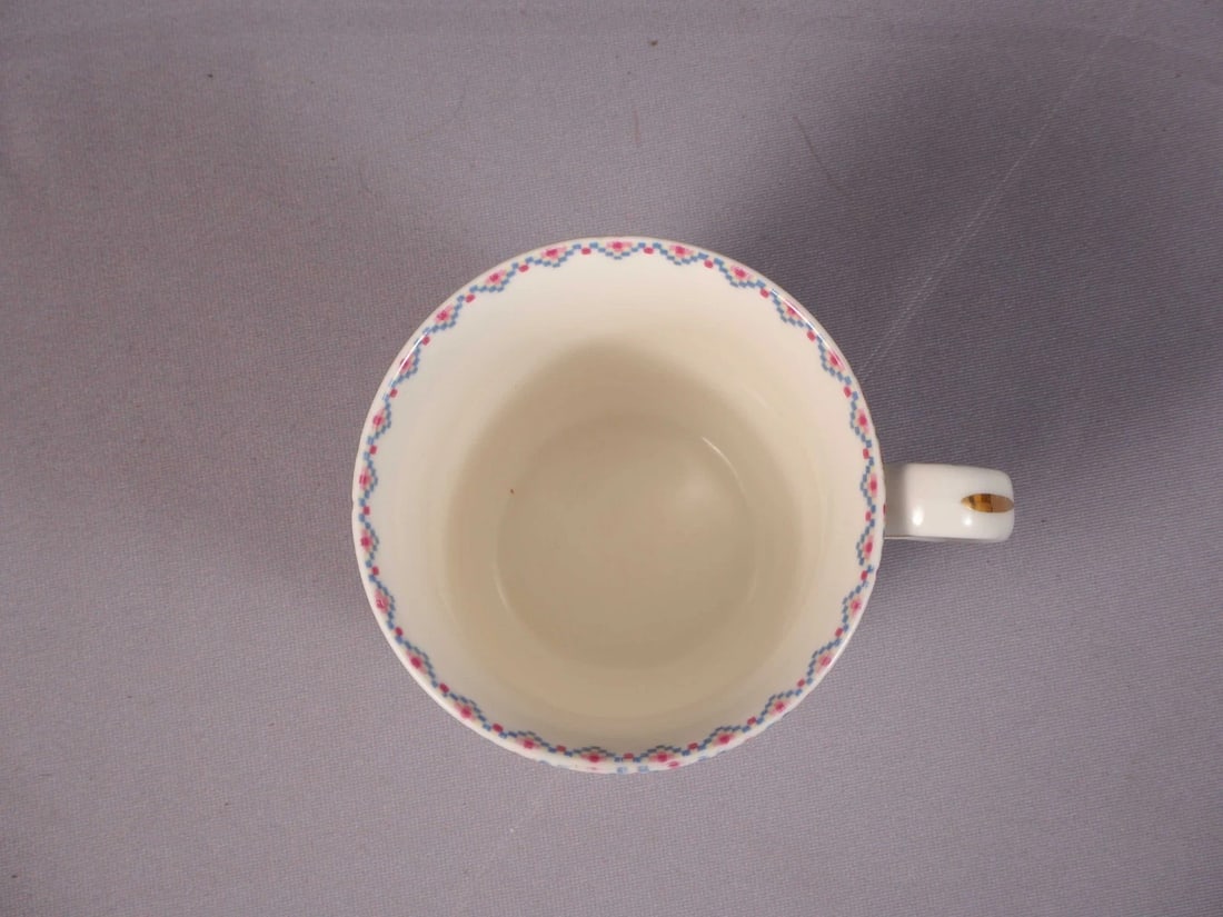 Royal Albert Petit Point Bone China TALL COFFEE TEA MUG 1930s England - 2