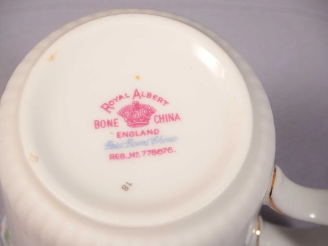 Royal Albert Petit Point Bone China TALL COFFEE TEA MUG 1930s England - 3