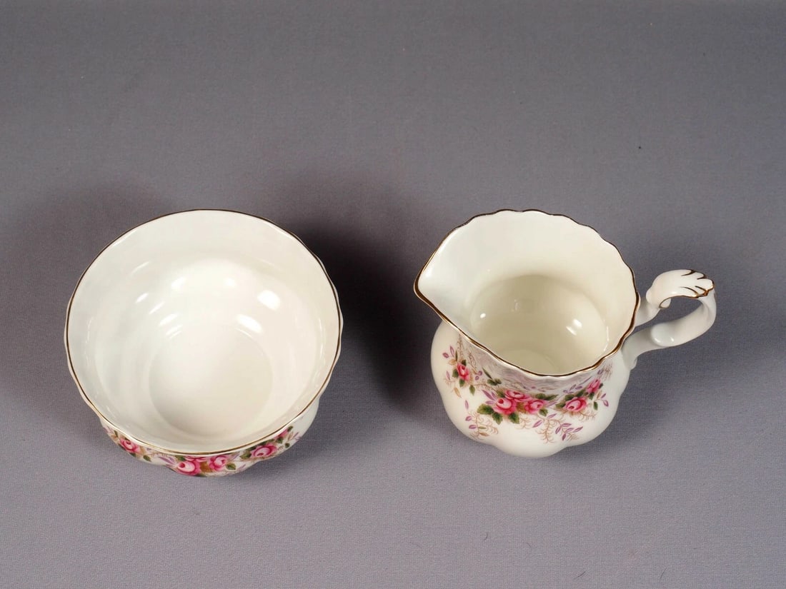 Royal Albert Lavender Rose Bone China Milk Jug Creamer and Open Sugar Bowl set - 2