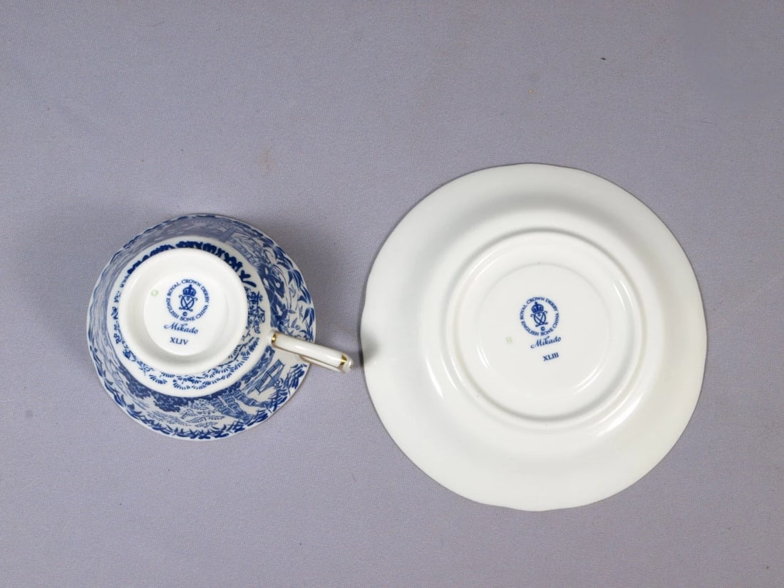 Royal Crown Derby Blue Mikado Coffee Tea Cup Saucer Bone china RARE NEWER - 4