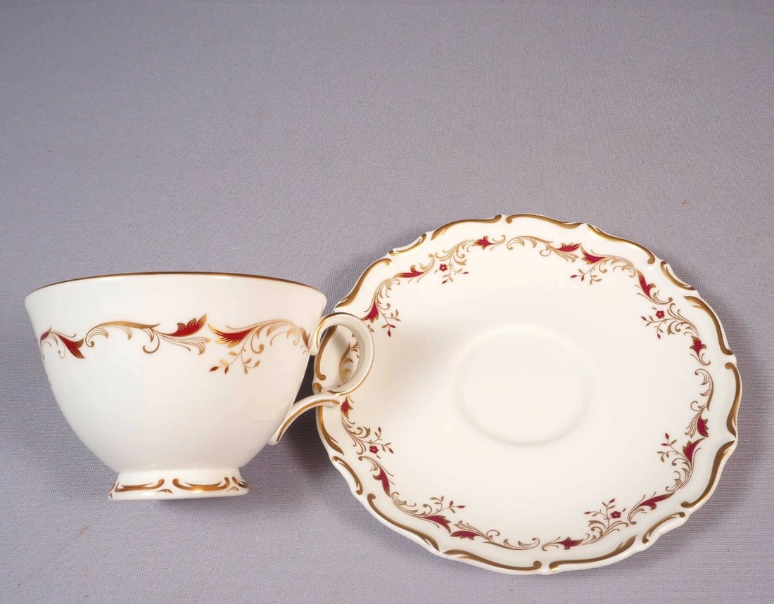 ROYAL DOULTON STRASBOURG Tea Coffee Cup Saucer SET H4958 England - 2