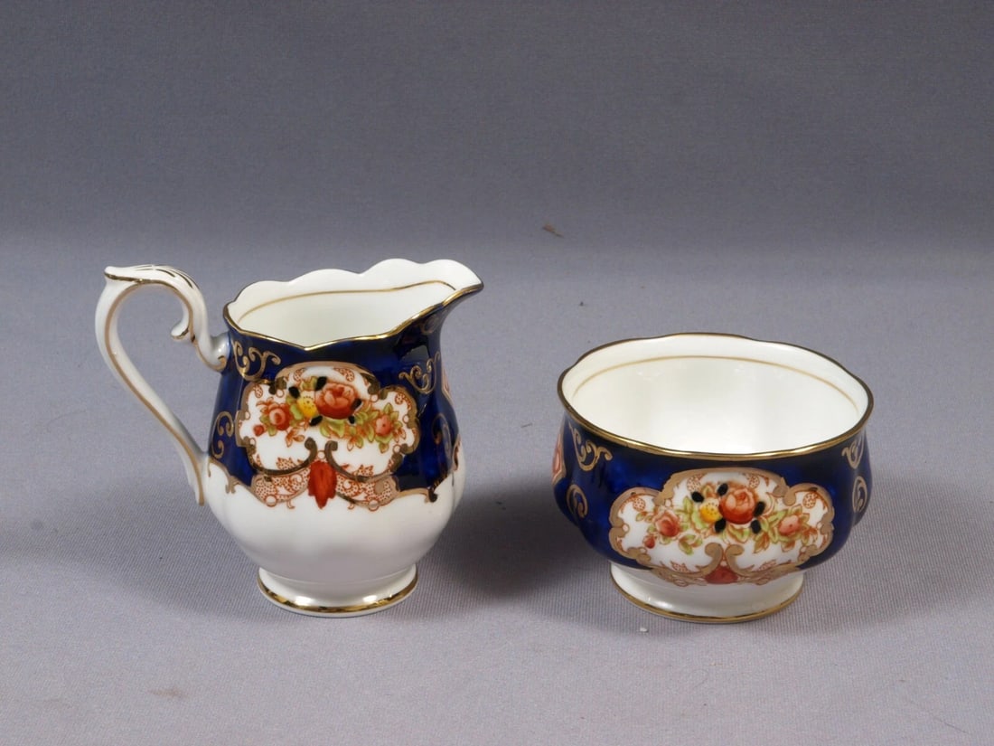 Royal Albert Crown China Heirloom IMARI Open Serving Sugar Bowl COBALT: Title: Royal Albert Crown China Heirloom IMARI Open Serving Sugar Bowl COBALT Description: This is a beautiful Creamer/Milk jug and open sugar bowl in a rare Heirloom Pattern, made by Royal Albert in