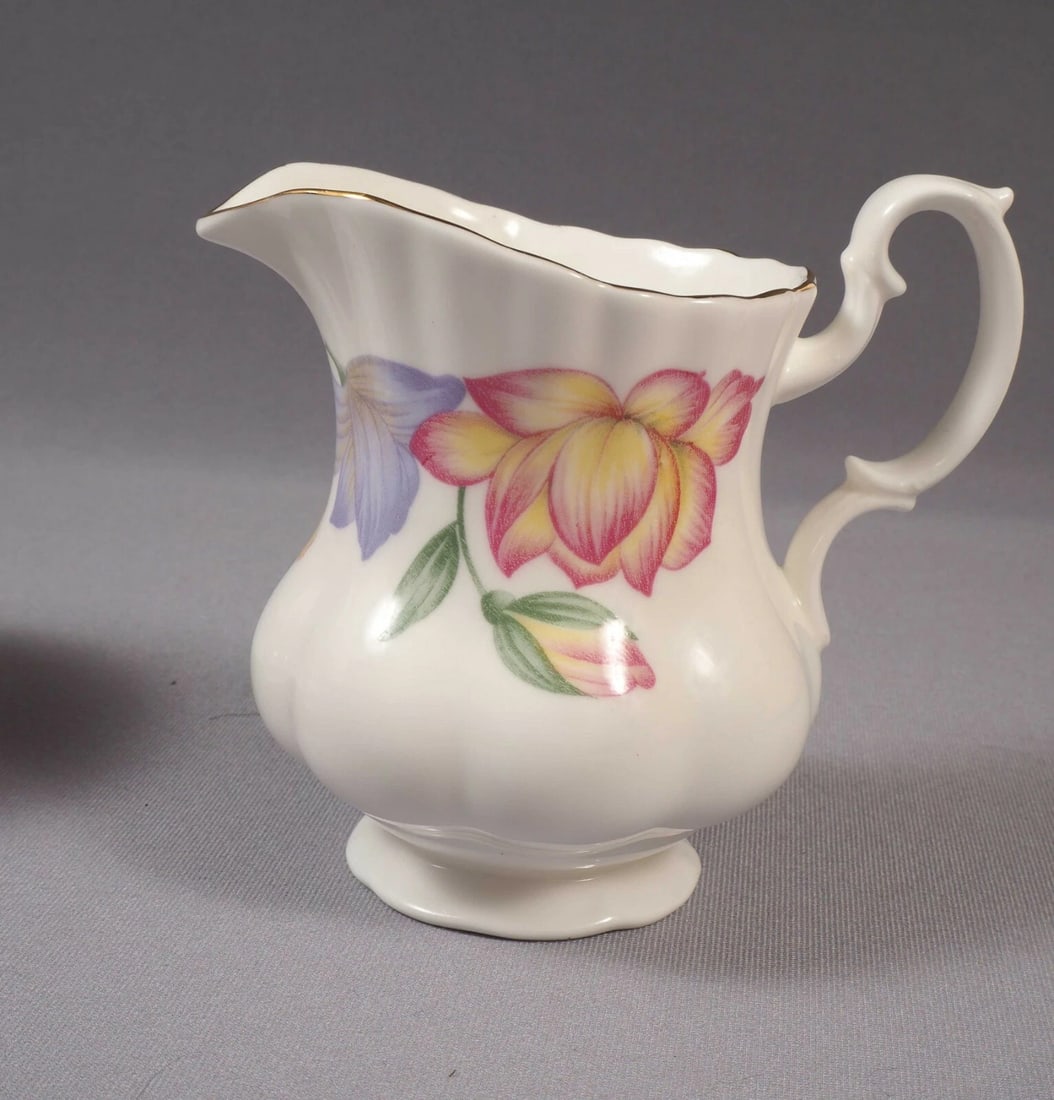 Royal Albert FAIR VIEW Bone Open Sugar Bowl Creamer Milk Jug England Large - 3