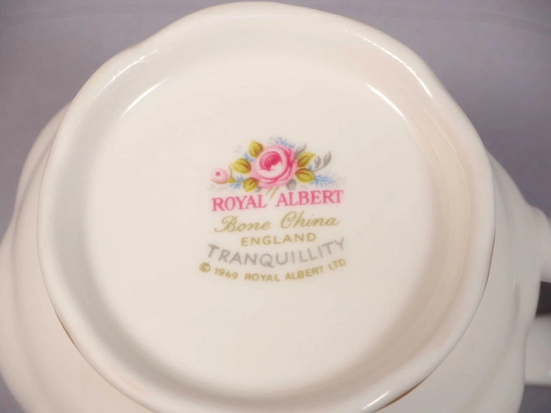 Royal Albert Tranquillity COFFEE TEA MUG Pink Roses England Gold - 4