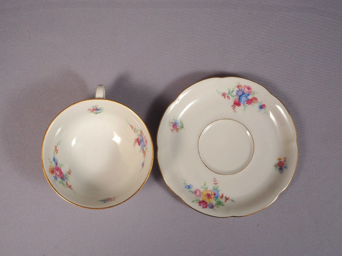 Royal Bayreuth TEA CUP & SAUCER Germany Bavaria Pale Rose Flowers ROB492 - 3