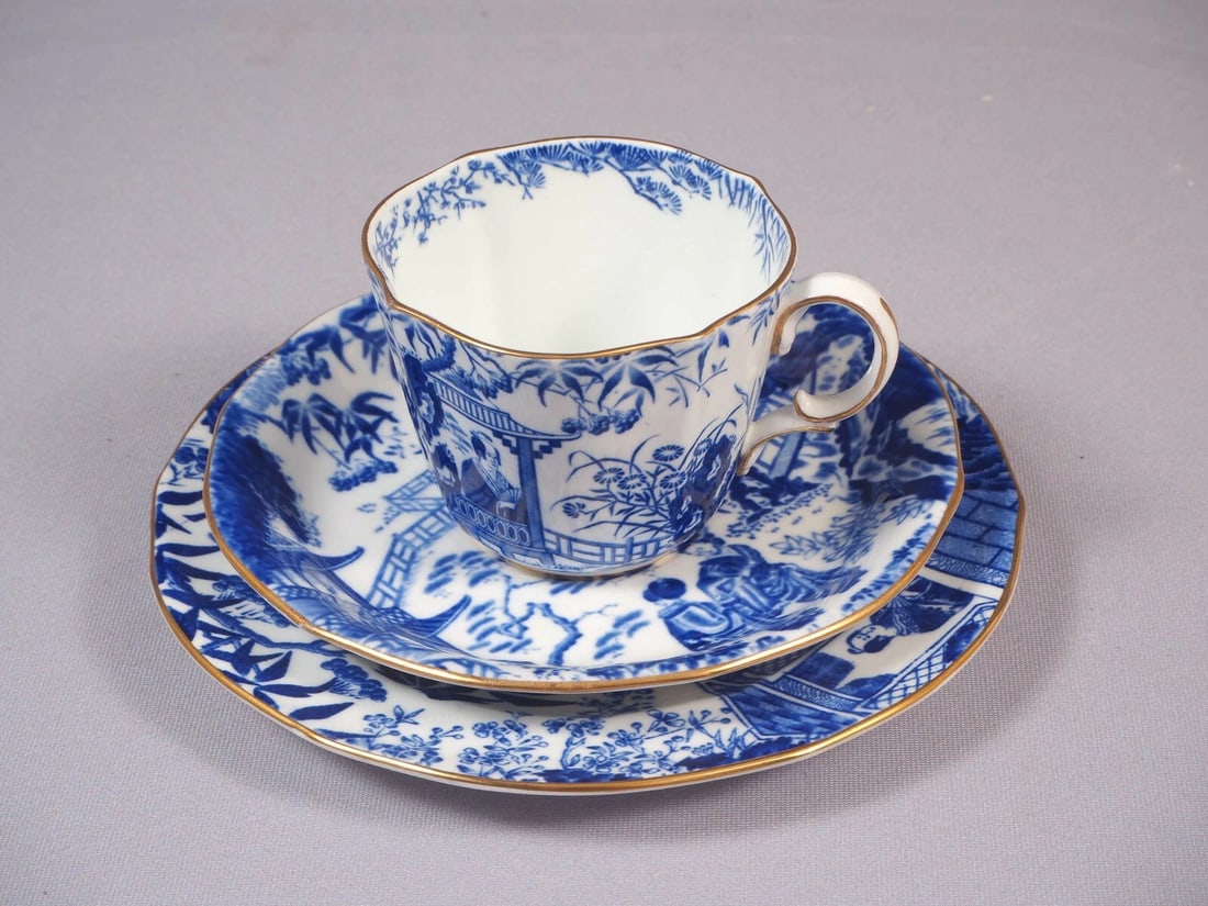 Royal Crown Derby Blue Mikado Dessert Plate Coffee Tea Cup Saucer Trio Setting - 2