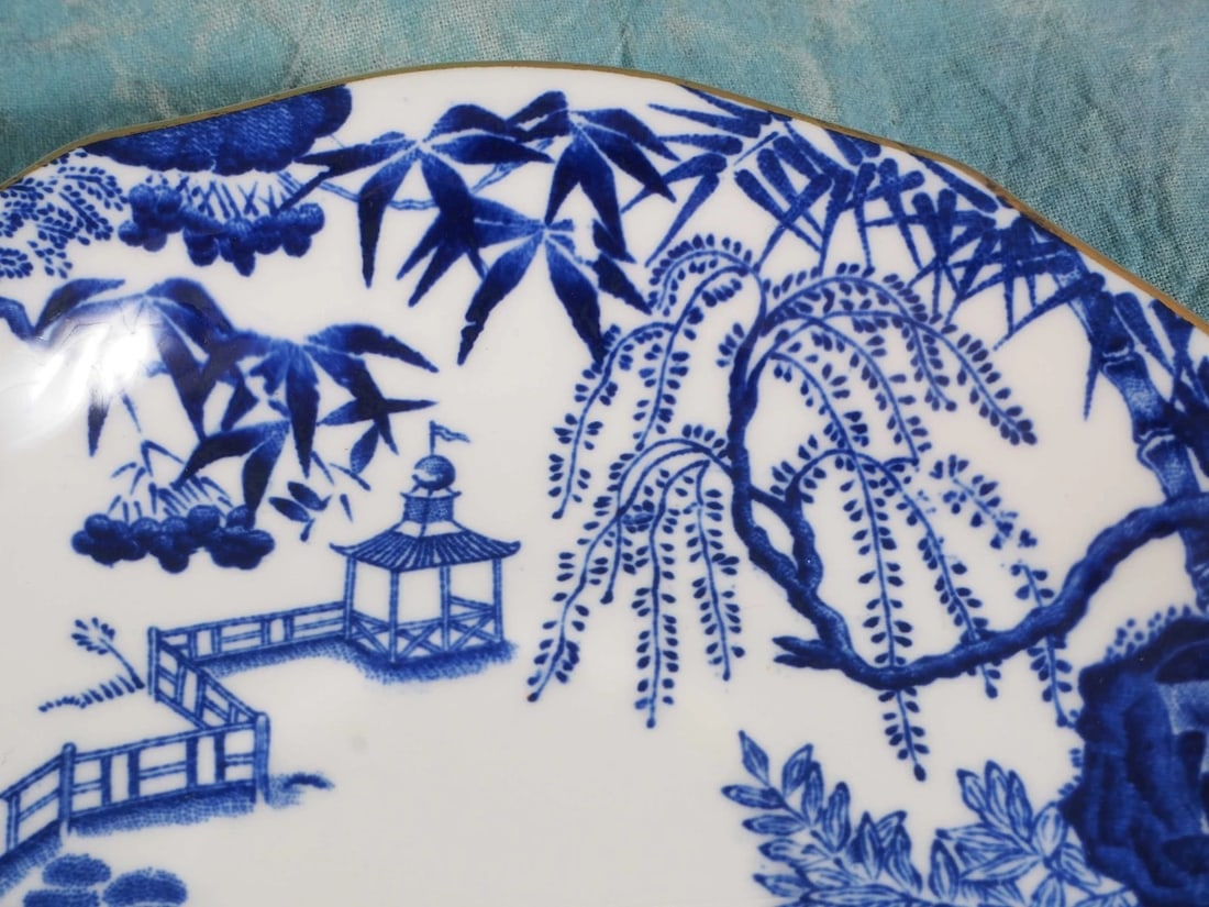 Royal Crown Derby Blue Mikado Coffee Tea Cup Saucer Blue White Bone china - 3