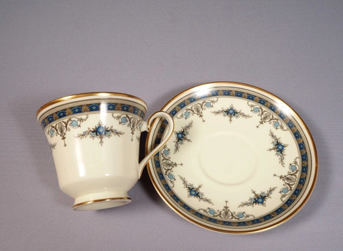Minton Grasmere Coffee Tea Cup Saucer set EXCELLENT England - 2