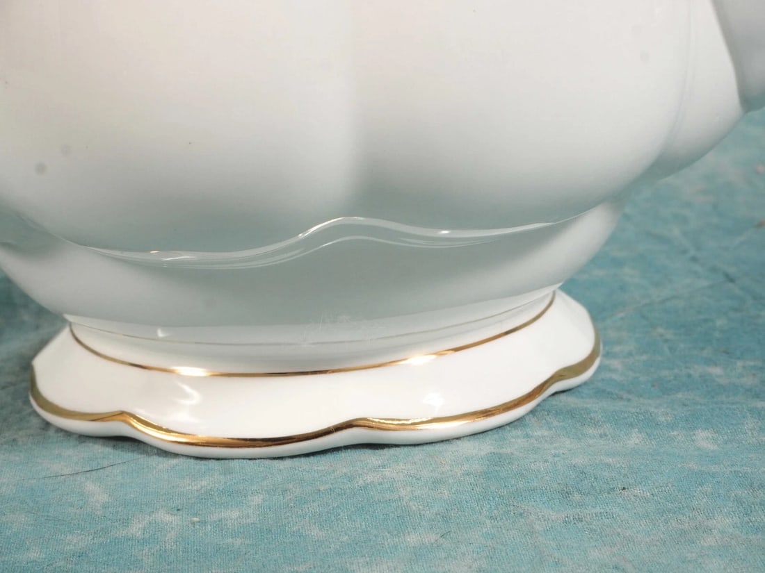 Royal Albert Old Country Roses Bone China TALL Coffee Pot Teapot LARGE - 4