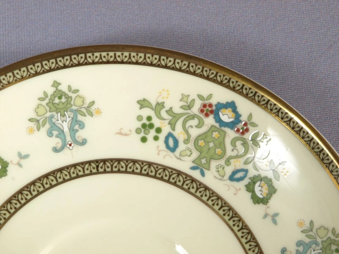 MINTON HENLEY Coffee Cup Teacup Saucer Set Green England - 3