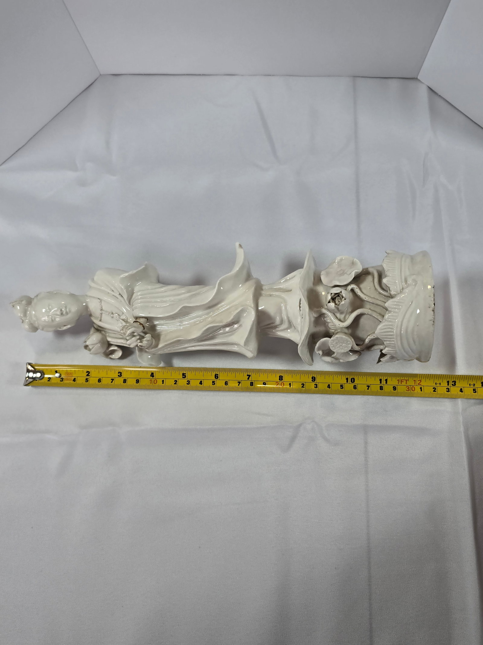 Blanc de Chine Guanyin Figure - 5