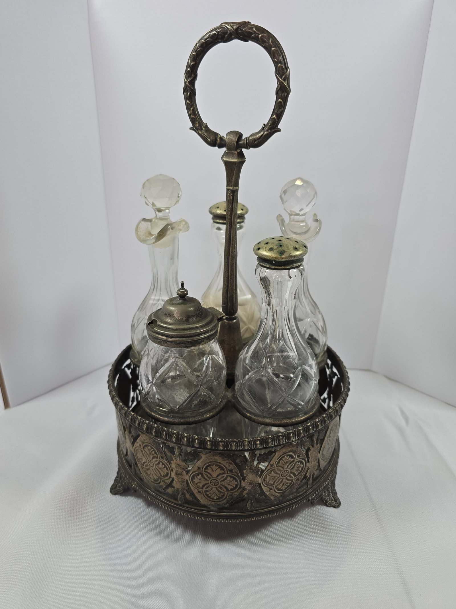 Victorian Silver Plate Cruet Set with Etched Glass Bottles - 3