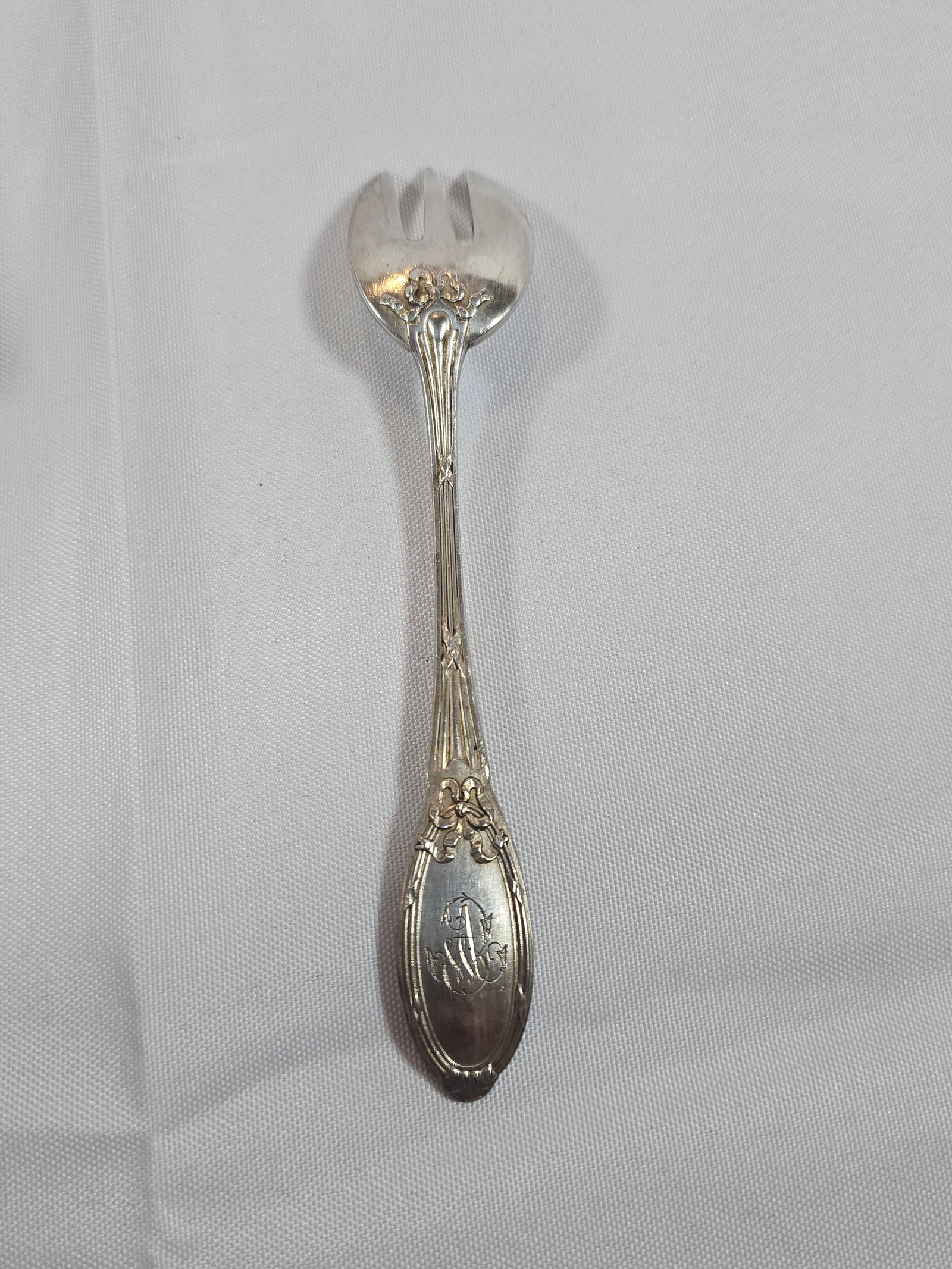 Set of Twelve Antique Silver-Plated Pastry Forks with Original Fitted Case - 3