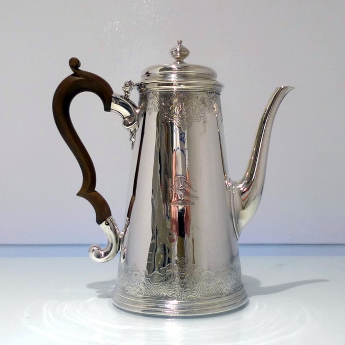 Early 18th Century Antique George III Sterling Silver Coffee Pot London 1732 Benjamin Godfrey - 2