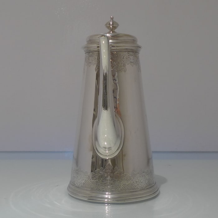 Early 18th Century Antique George III Sterling Silver Coffee Pot London 1732 Benjamin Godfrey - 4