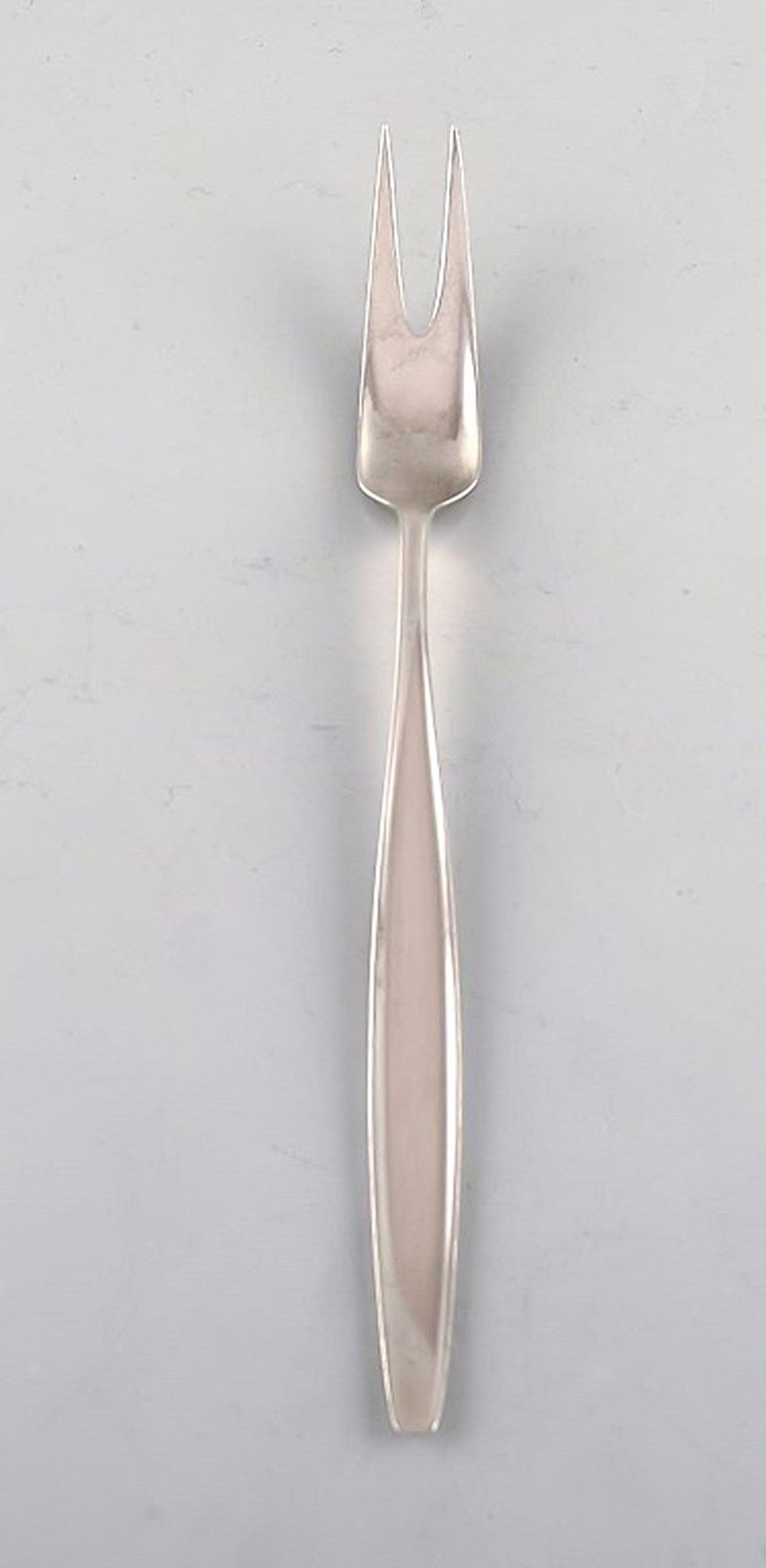 Tias Eckhoff for Georg Jensen. "Cypress" large cold meat fork in sterling silver. (1 of 4)
