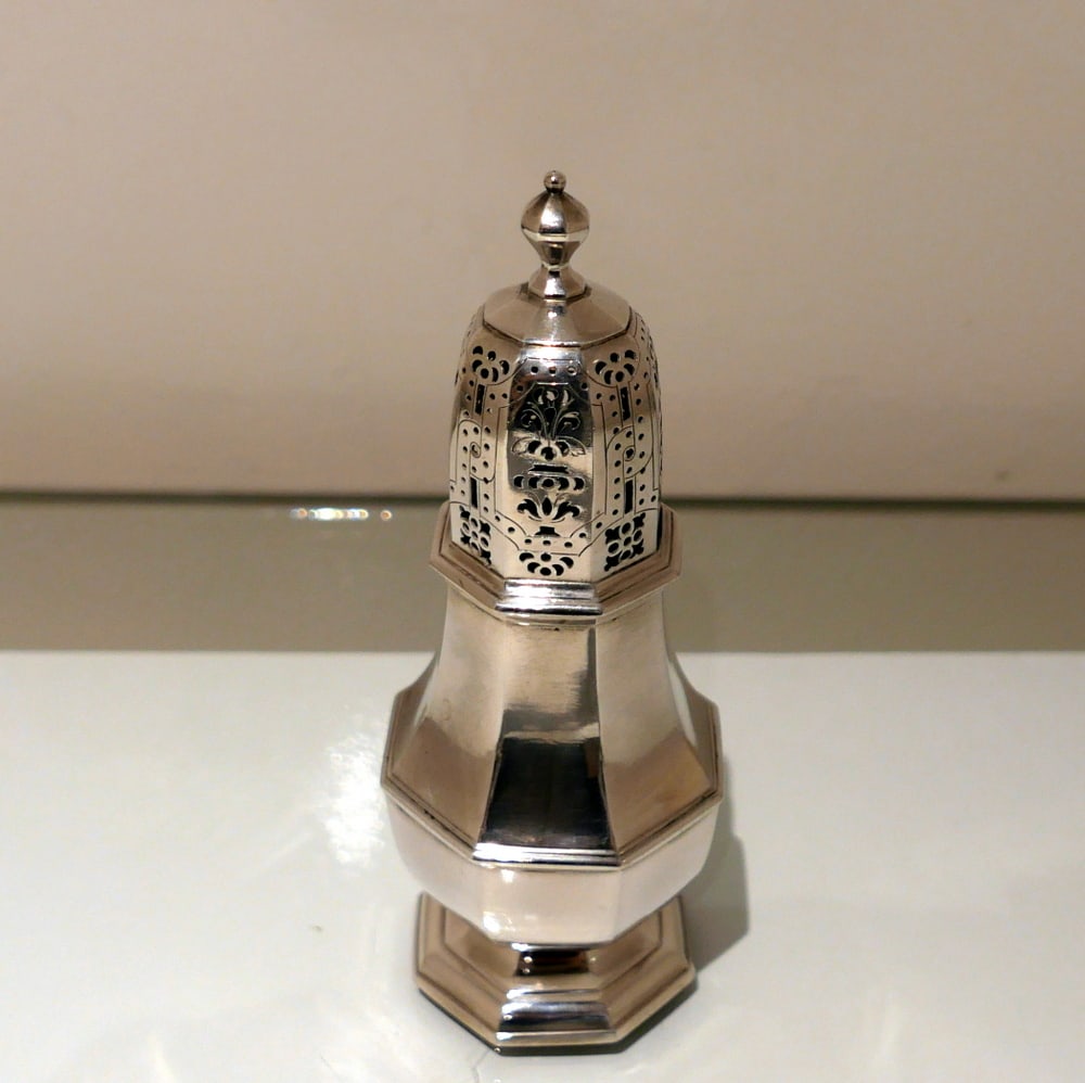 Early 18th Century Antique George I Britannia Silver Sugar Caster London 1717 Charles Adam - 2