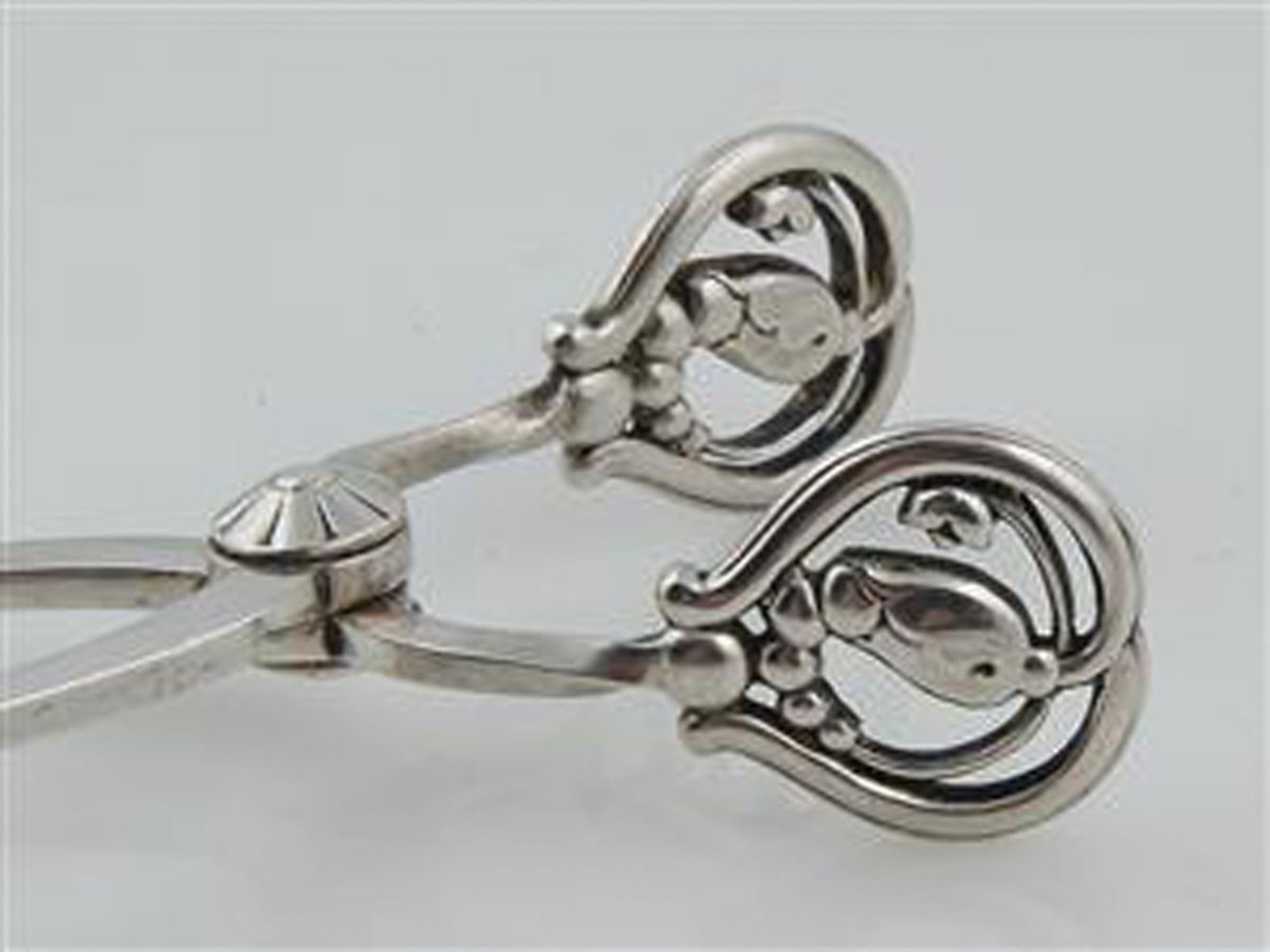 Georg Jensen sugar tang in sterling silver, 'Blossom' - 2