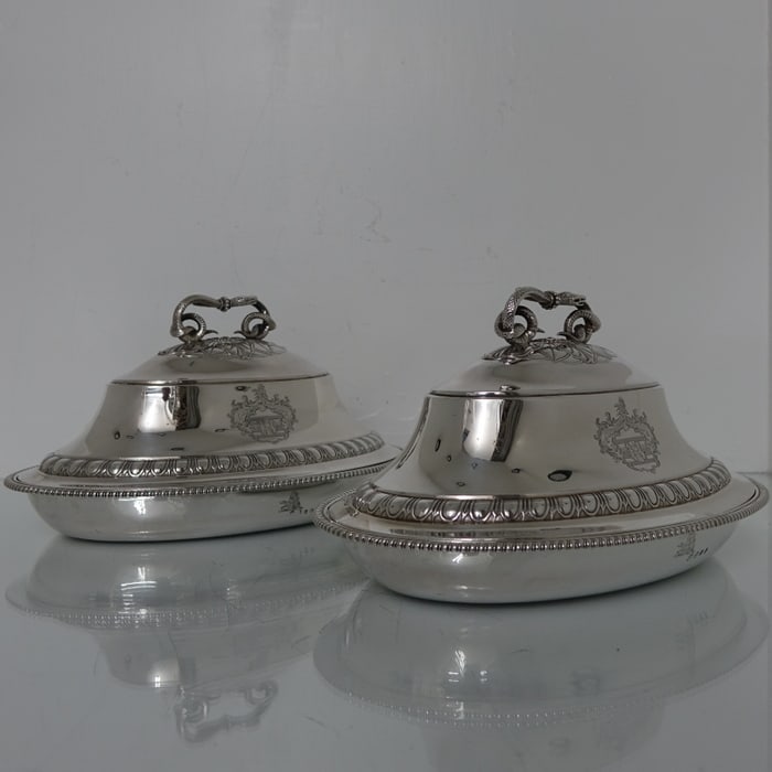 18th Century Antique Pair of George III Britannia Silver Oval Entree Dishes London 1796/7 Robert - 2