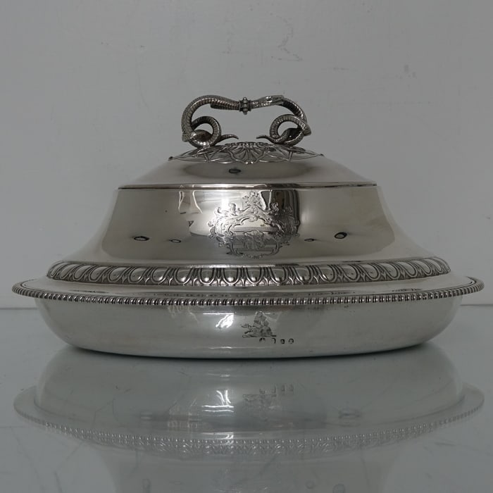 18th Century Antique Pair of George III Britannia Silver Oval Entree Dishes London 1796/7 Robert - 4