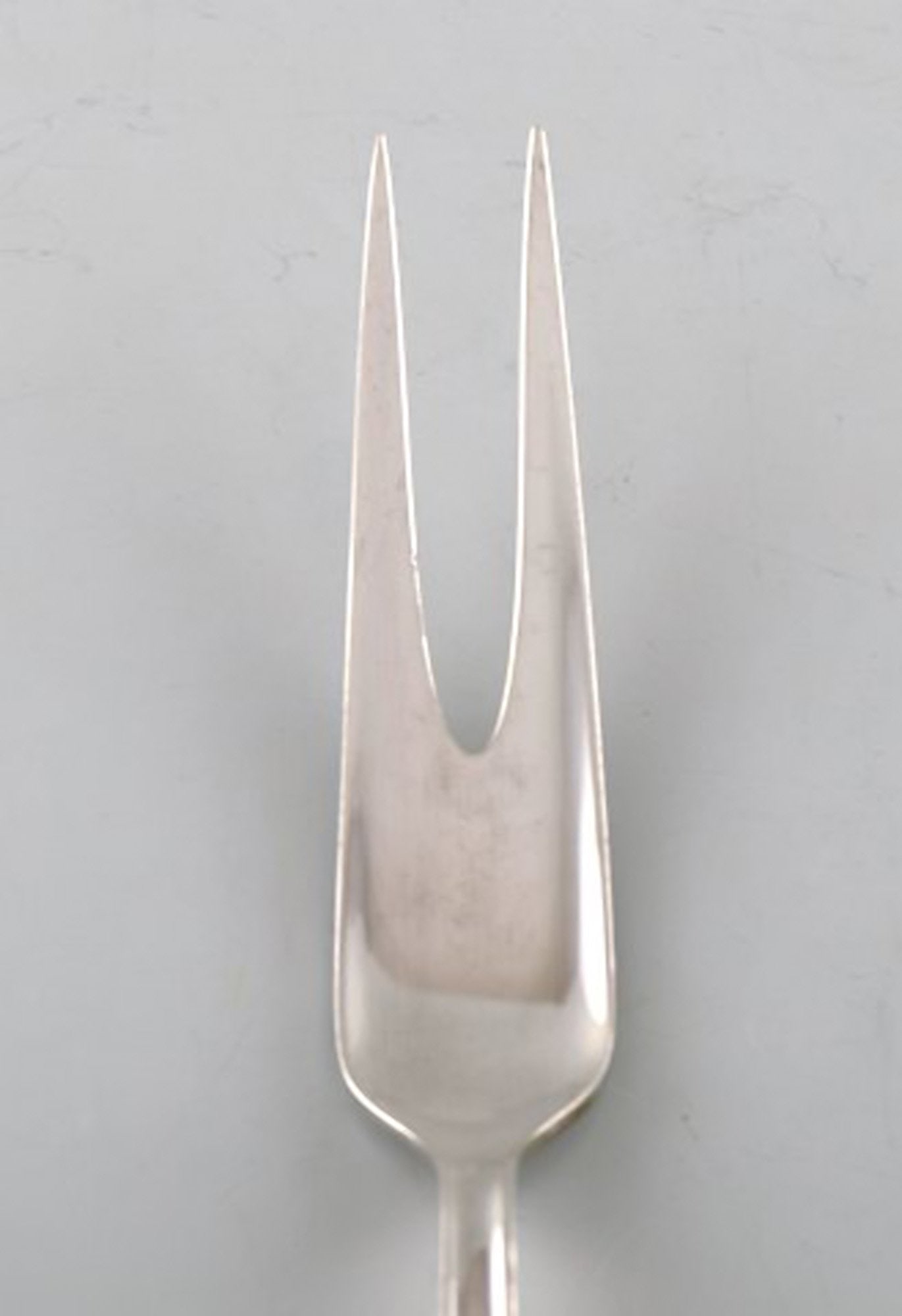 Tias Eckhoff for Georg Jensen. "Cypress" meat fork in sterling silver. - 3