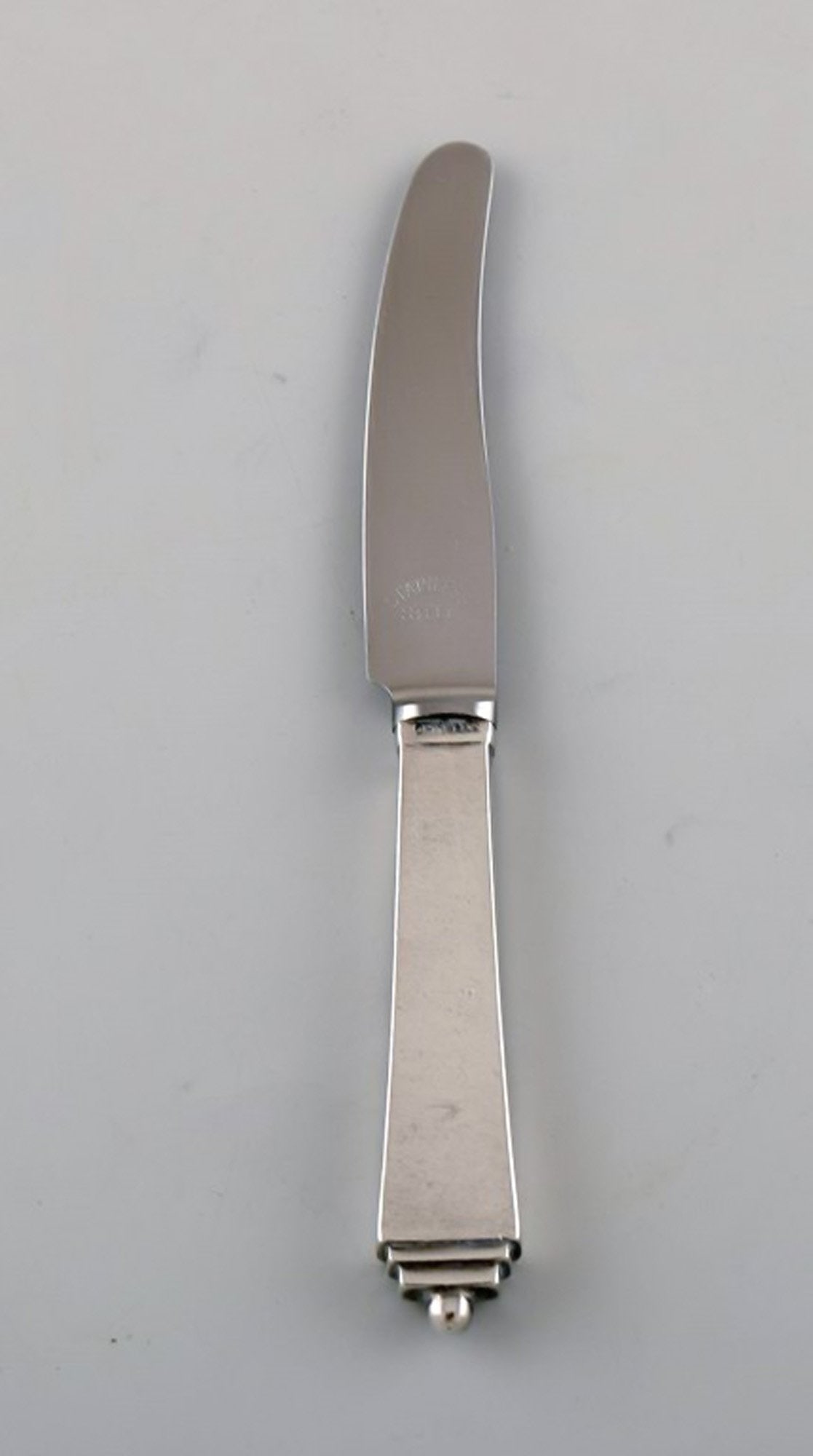 Rare Georg Jensen "Pyramid" children's / travel knife in sterling silver and stainless steel. Dated: Title:Rare Georg Jensen "Pyramid" children's / travel knife in sterling silver and stainless steel. Dated 1933-44.Description:Rare Georg Jensen "Pyramid" children's / travel knife in sterling silver