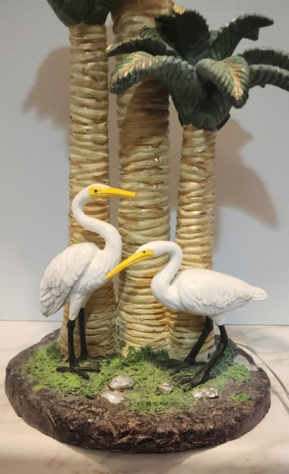 Visit Miami with this beautiful Mid-Century Hand-Painted Ceramic Palm Tree and Crane Lamp - 2