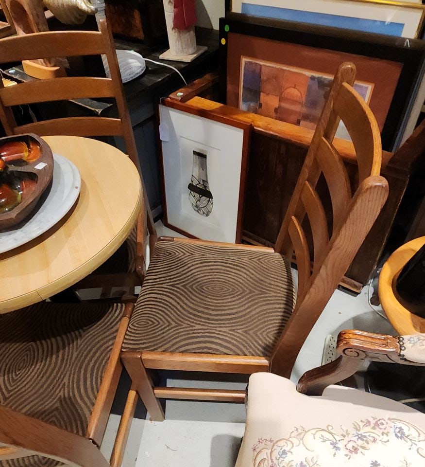 Set of 4 mid-century country style high back wood dining chairs. Perfect for Modern Farmhouse decor. - 3