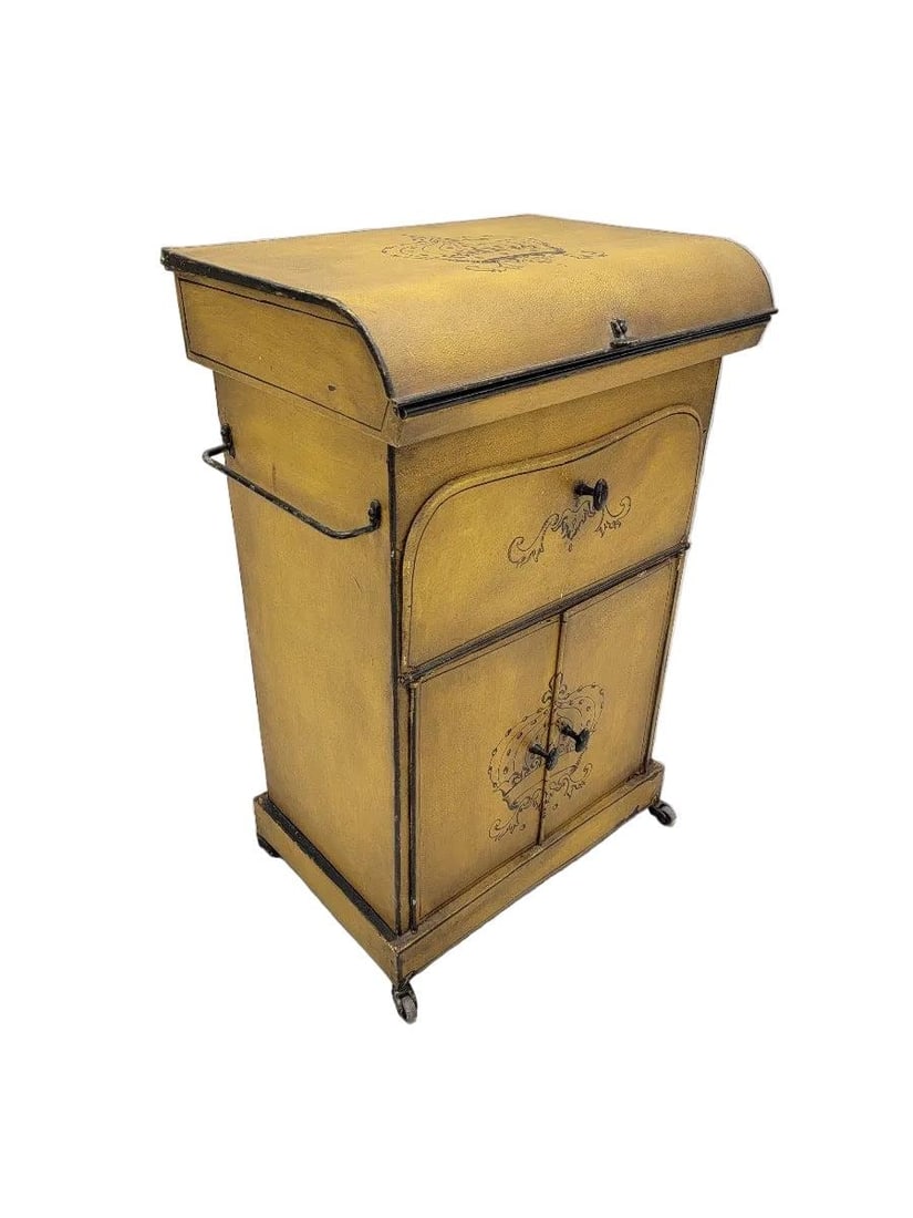 Antique Italian Yellow Metal Wash Stand - 8