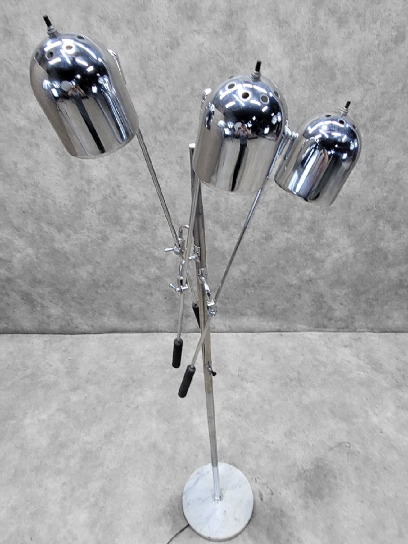Vintage Italian Mid Century Modern Chrome and Marble Triennale Floor Lamp for Arredoluce - 5