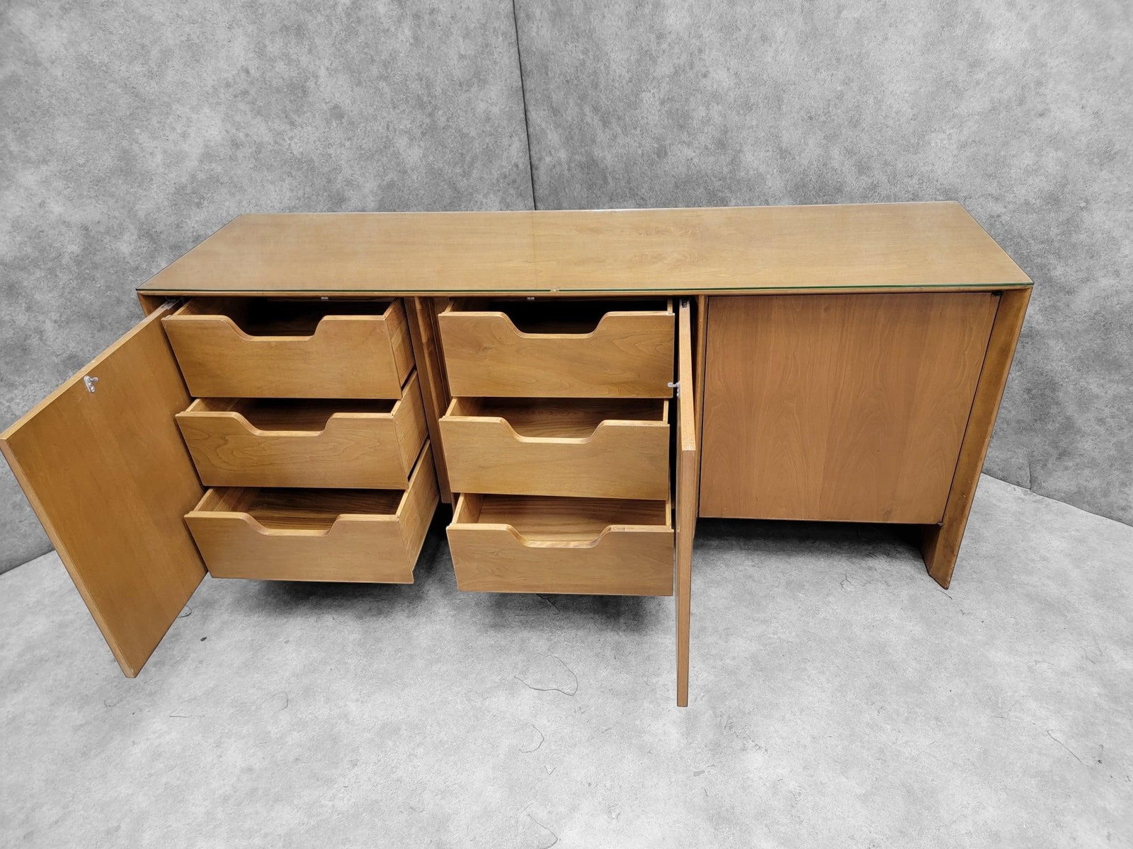 MCM T.H. Robsjohn-Gibbings for Widdicomb Credenza - 5