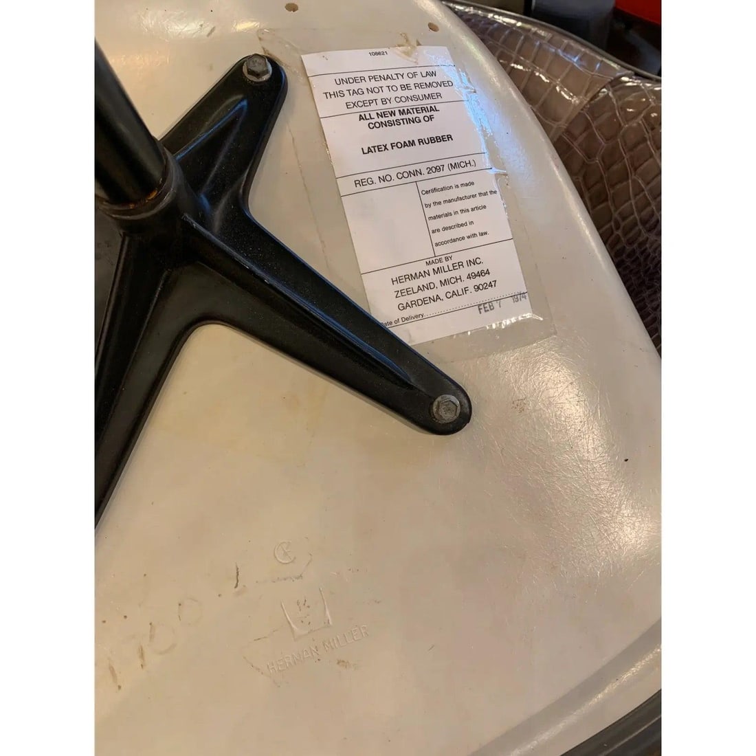 Mid Century Modern Herman Miller Swivel Bucket Chairs Newly Upholstered - Pair - 9