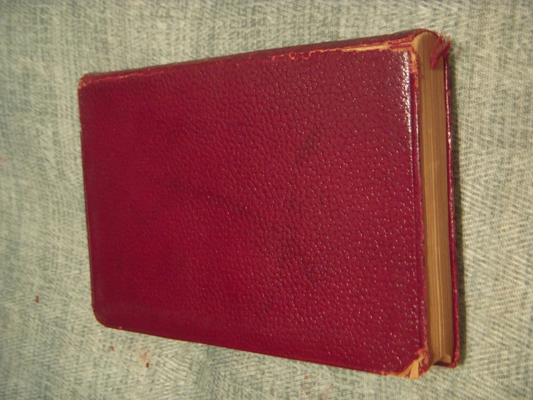 The Poetat the Breakfast Table Oliver Wendell HolmesPrinted England,Leather, VTG - 7