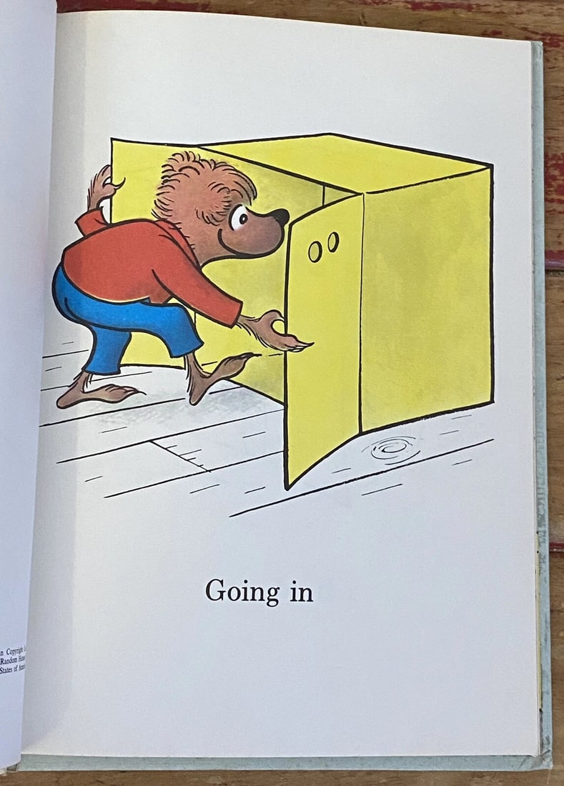 Inside Outside Upside Down 1968 HC Excellent condition - 7