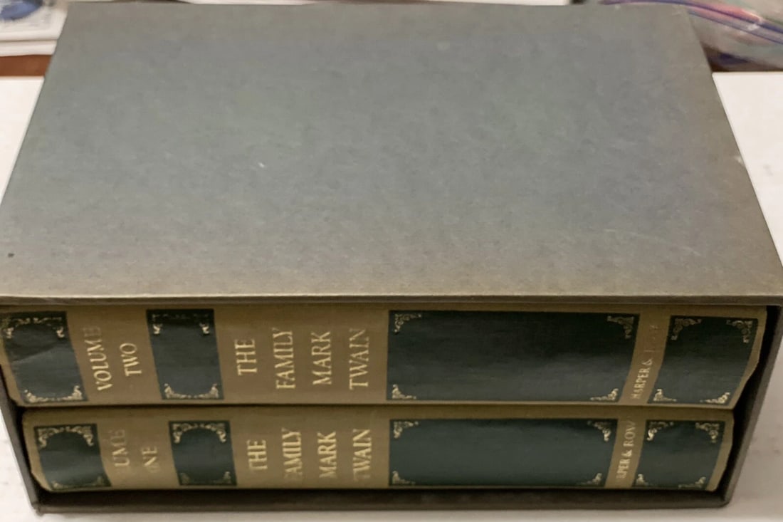 Mark Twain THE FAMILY MARK TWAIN [ Two Volume Set ] Book Club Edition Slipcase - 7