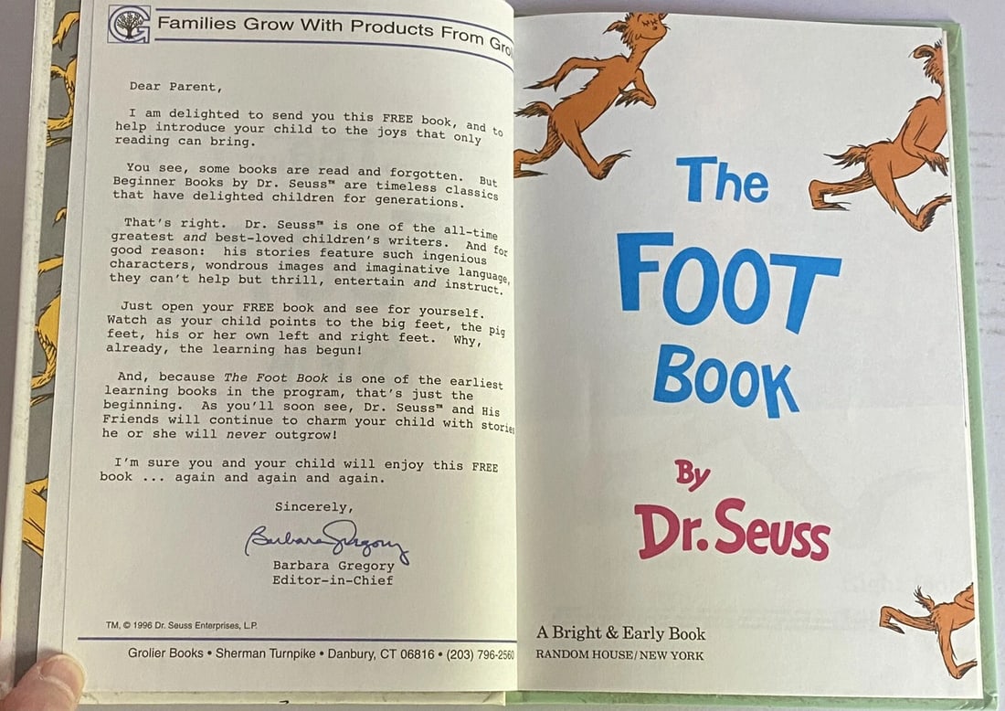 THE FOOT BOOK Dr. Seuss Grolier 1stEd Reprint 1993 Like New HC No Writing RARE - 6