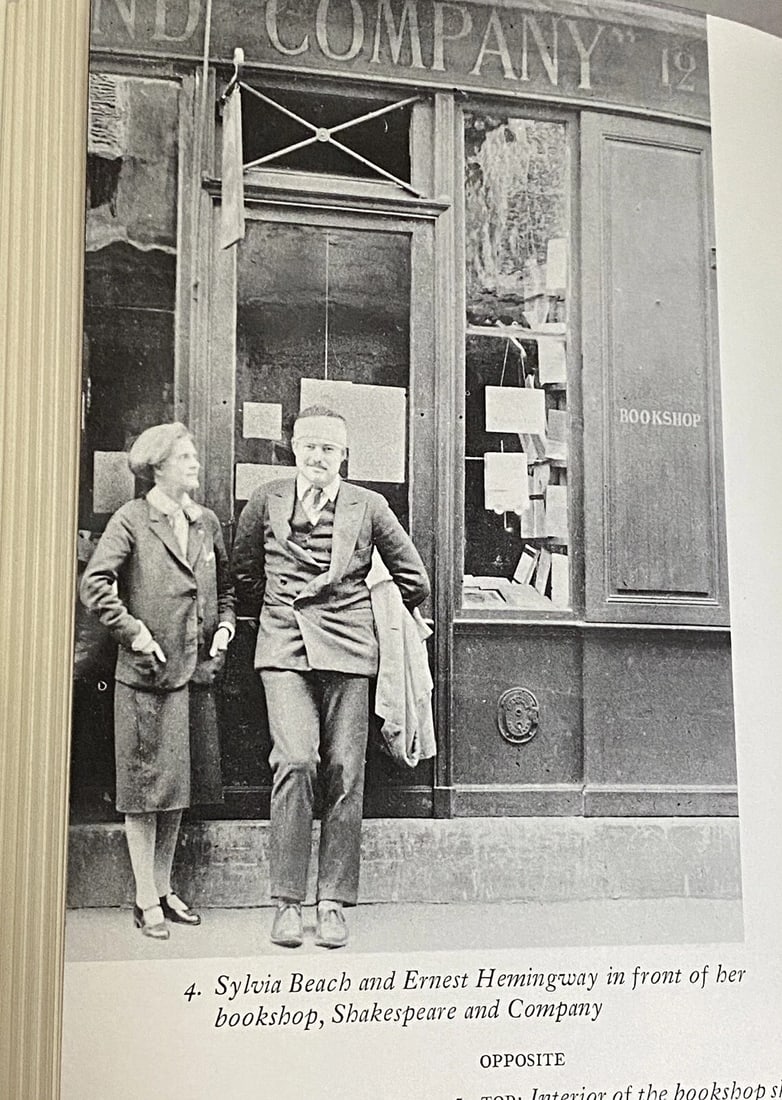 Ernest Hemingway A Moveable Feast Charles Scribner's Sons 1964 1st/1st HC/DJ VG - 12