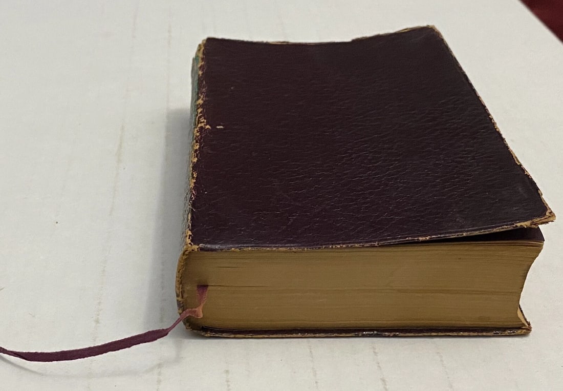 Nicholas Nickleby by Charles Dickens Collins Clear Type Press London Glasgow - 10