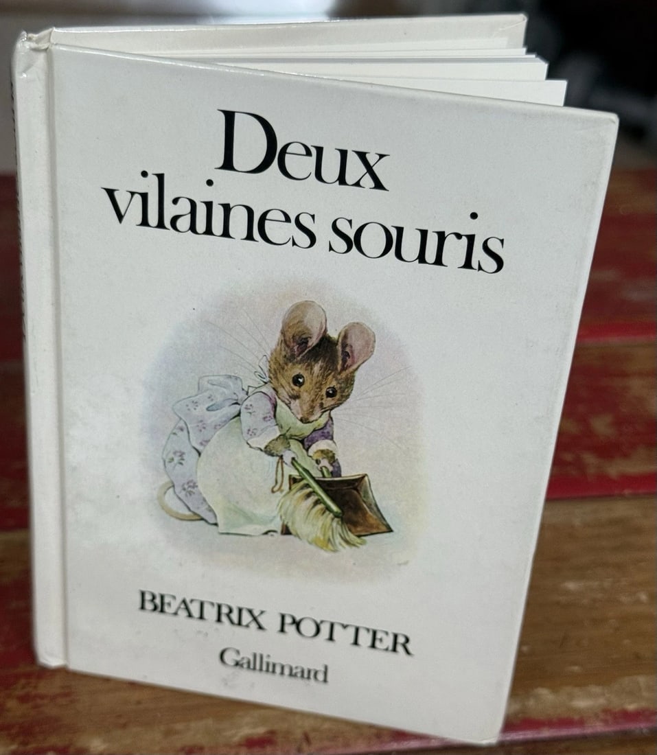 Deux Vilaines Souris by Beatrix Potter - Gallimard - 1985 Like New Condition! - 5