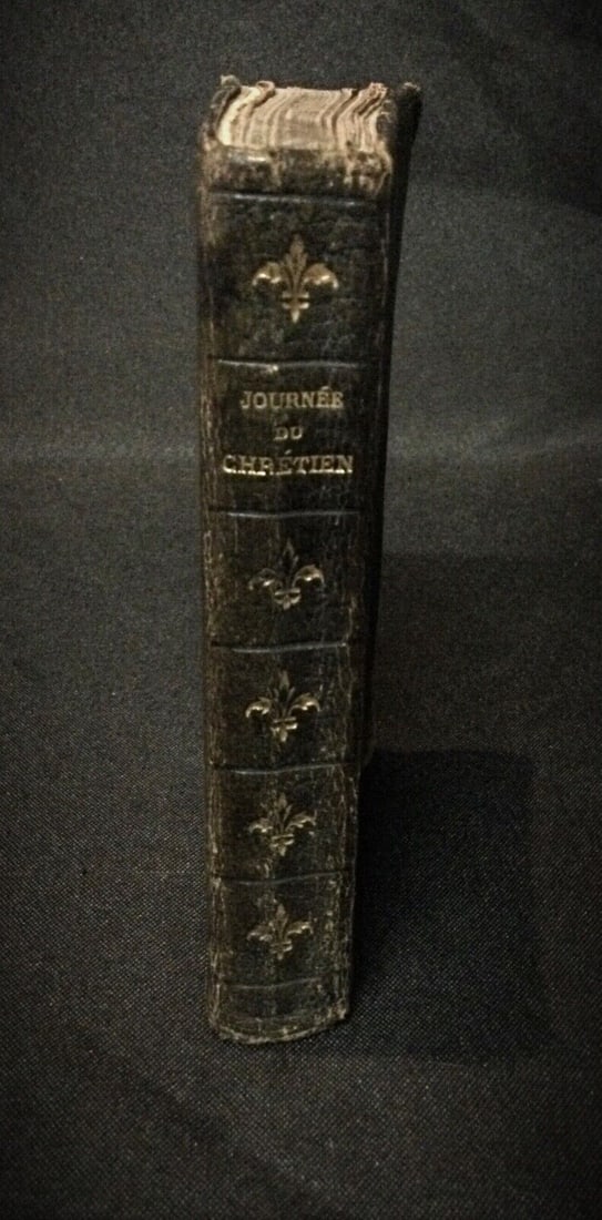 Lot of 3 Vintage Books: "La Joie de Vivre, "La Journee du Chretien - 3