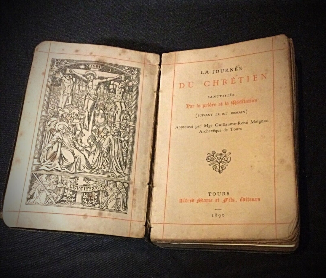 Lot of 3 Vintage Books: "La Joie de Vivre, "La Journee du Chretien - 8