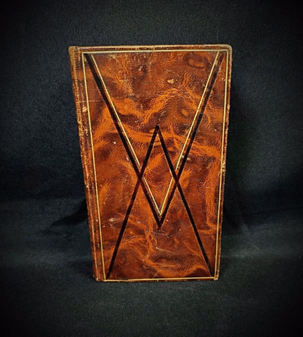 Vintage Book Sunday and Feast Day Missal - Editions Brepols - 2