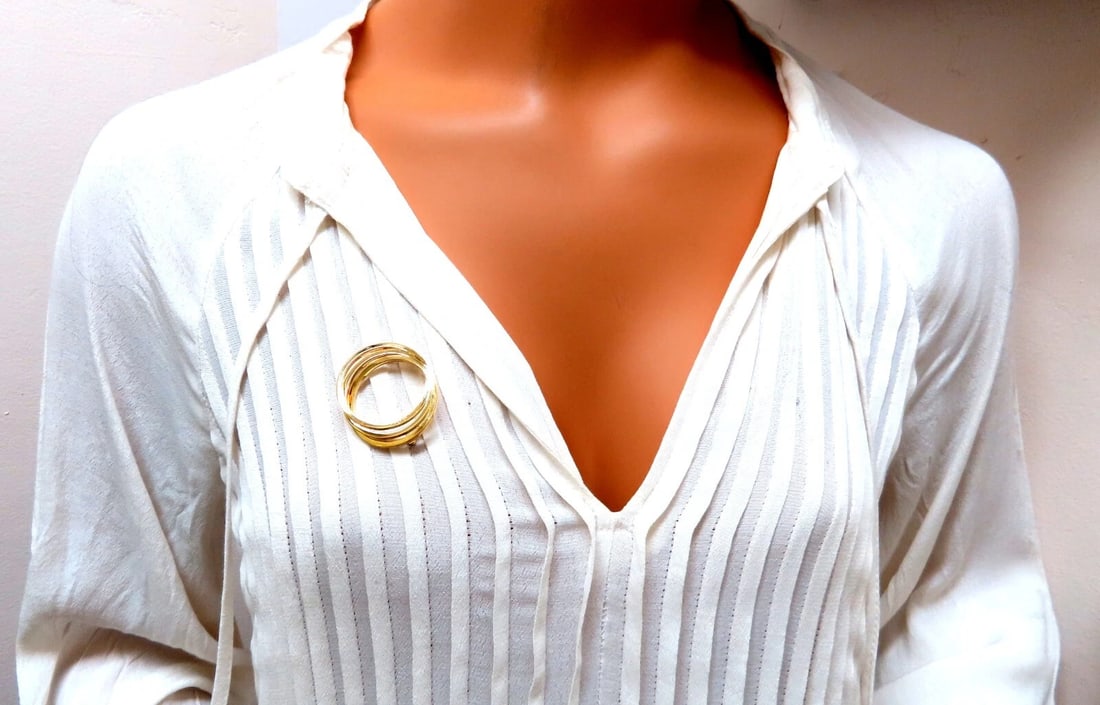 Triple Circle Pin 18Kt ** - 7