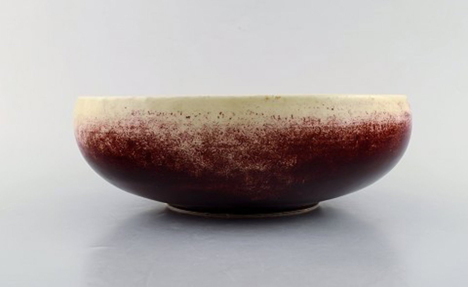 Sven Wejsfelt for Gustavsberg Studio Hand. Unique bowl in glazed ceramics. Dated 1988. Beautiful ox - 2