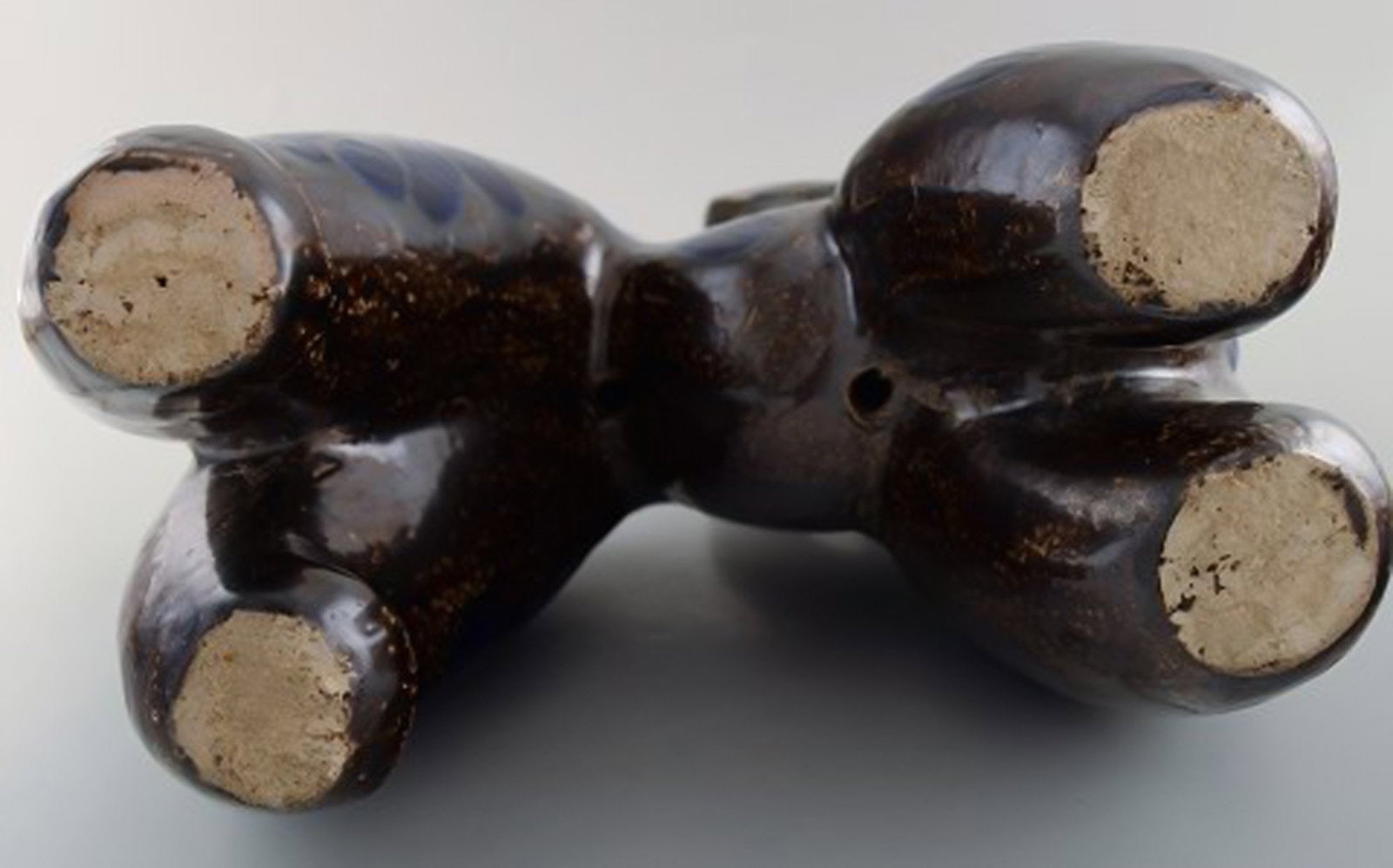 European studio ceramist. Large unique figure in glazed ceramics. Ram. Ca. 1980. - 7