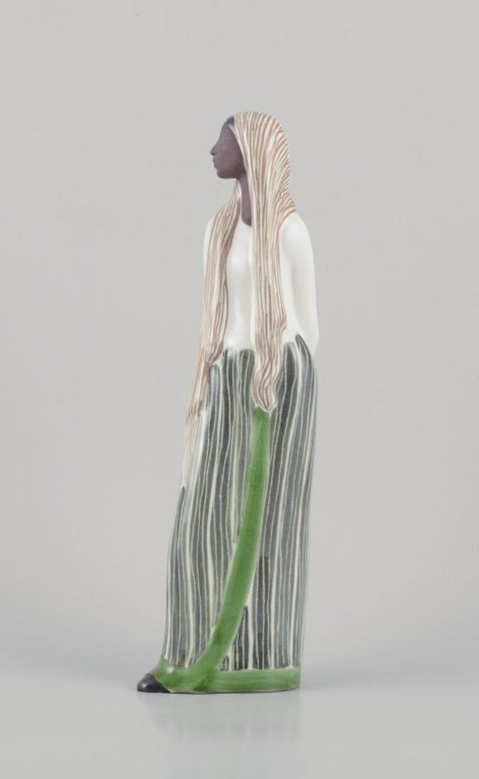 Mari Simmulson for Upsala-Ekeby, Sweden. Ceramic figurine of an Indonesian woman. - 2