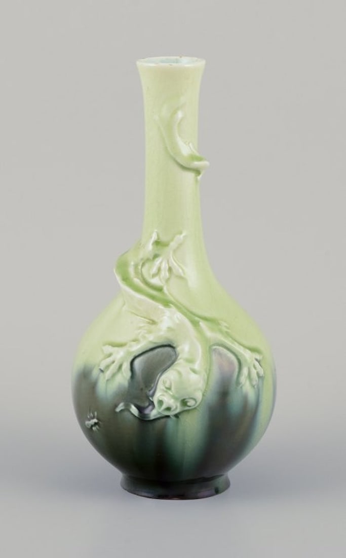 Rörstrand, Sweden. A pair of Art Nouveau faience vases with relief motif of lizards. - 5